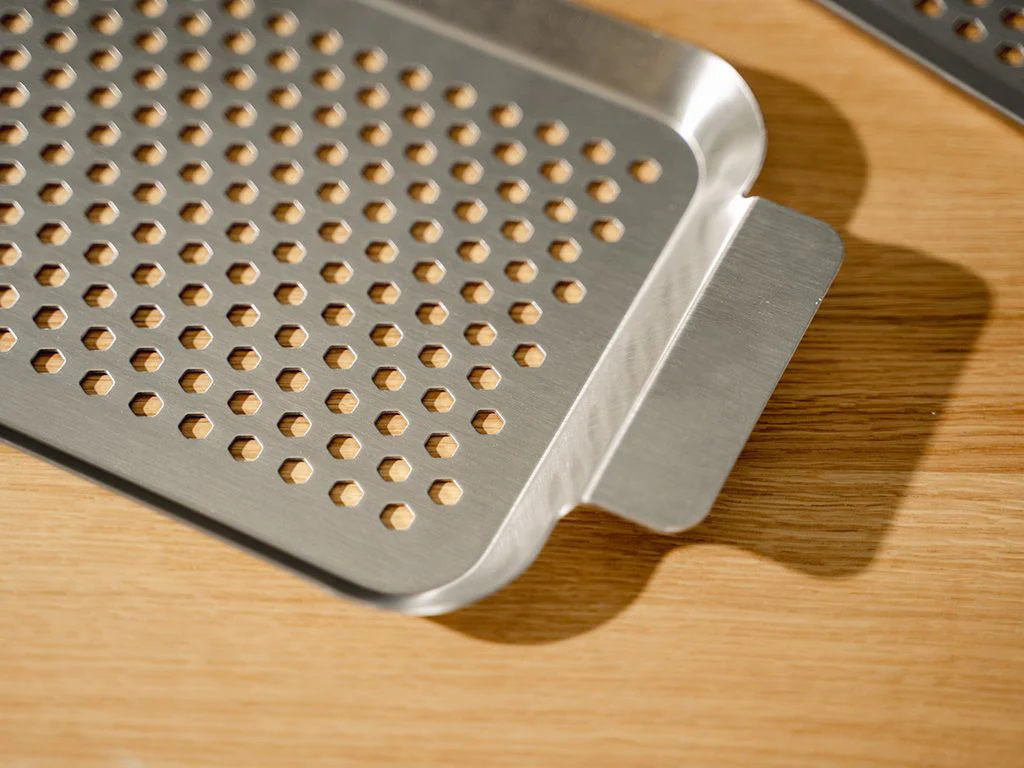 BBQ-BAKKE I RUSTFRIT STÅL 33×18 CM - Image 5